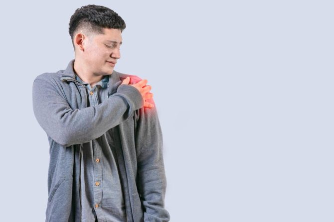 Smrznuto rame – simptomi, vežbe i lečenje